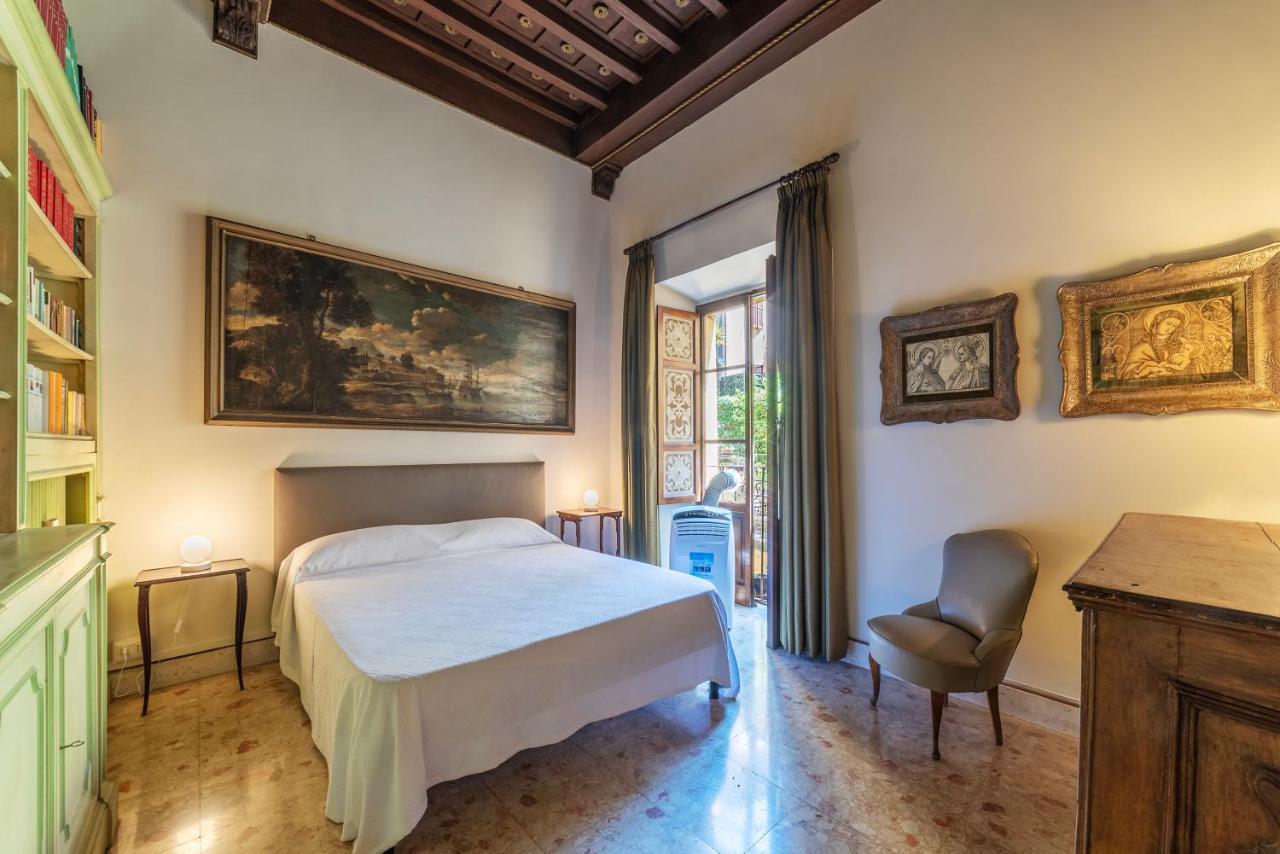 Pantheon Apartment - L'Angolo Nascosto Dei Quadri Rome Exterior photo